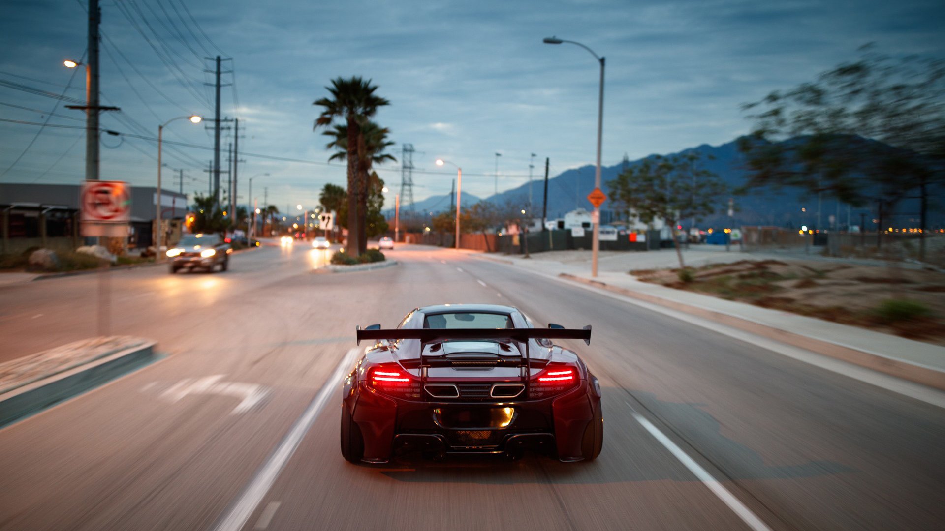 “篮球夏令营”成为暑假青少年最热宠，行业规模持续扩大，暑期篮球夏令营